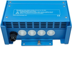 Victron Centaur 12/50 Caricabatterie 12V 50A 3 Uscite per batterie da 200/500Ah UF64889S-25%