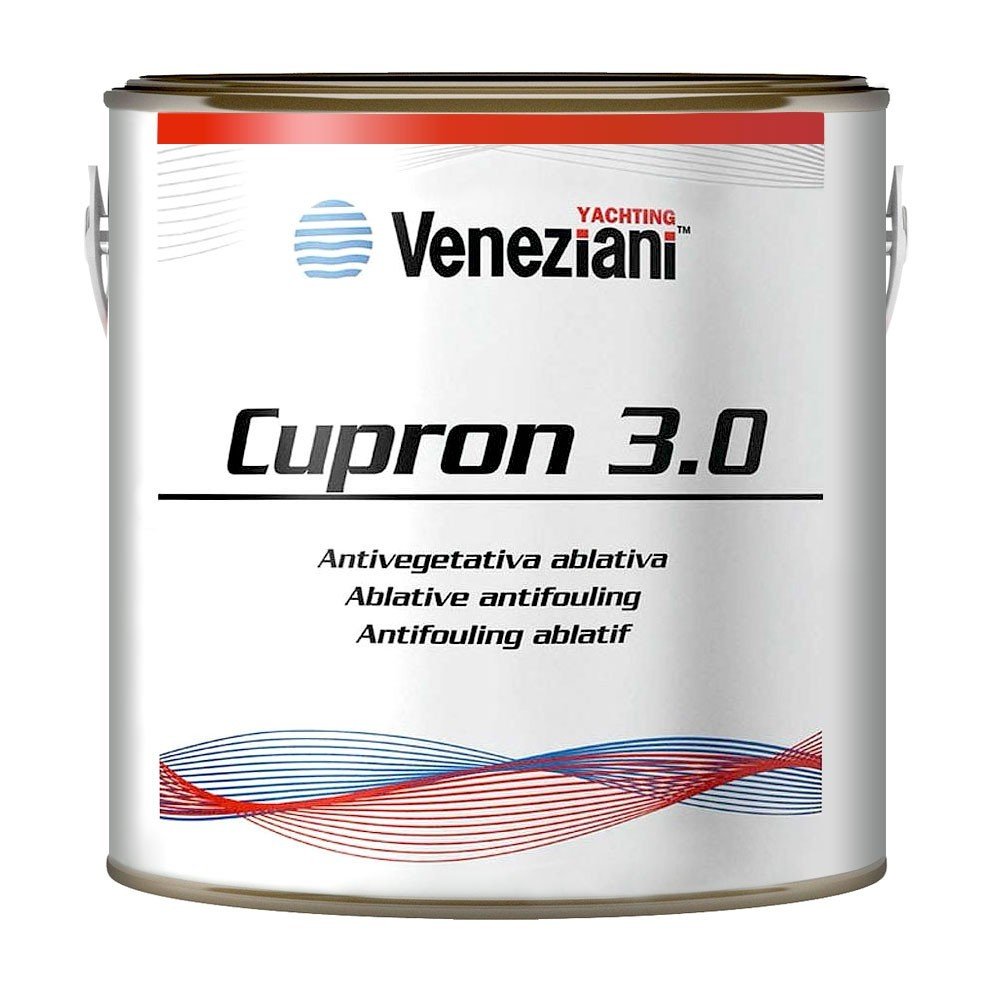 Antivegetativa Cupron 3.0 per barca a vela, lattina di vernice antivegetativa ablativa con design Venezia Yachting e motivo di linee rosse e blu.